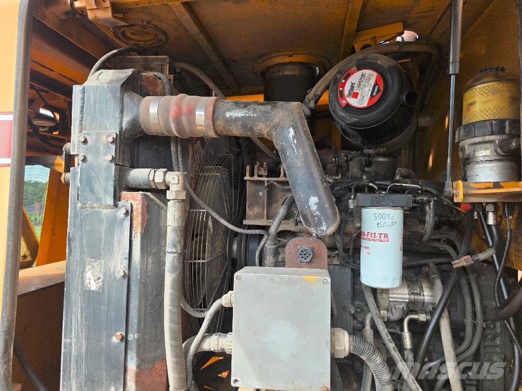  Mista Stalowa Wola RD 130 معدات السفلتة