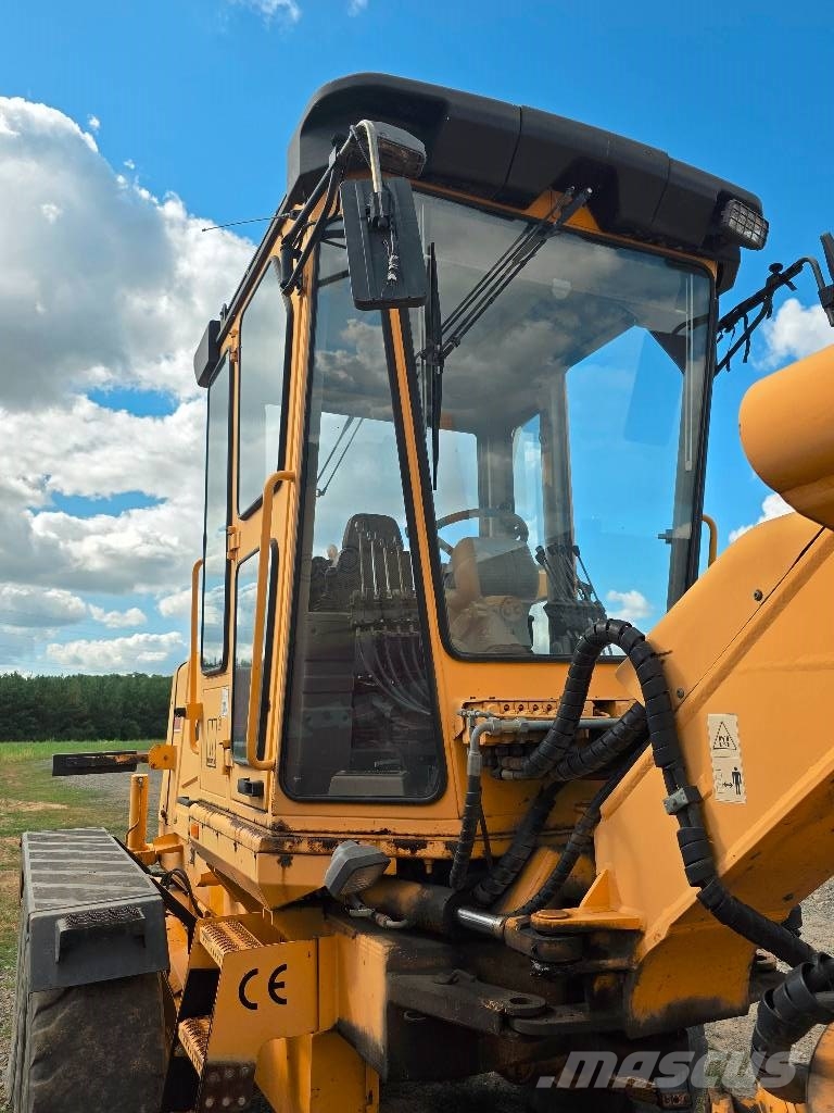  Mista Stalowa Wola RD 130 معدات السفلتة