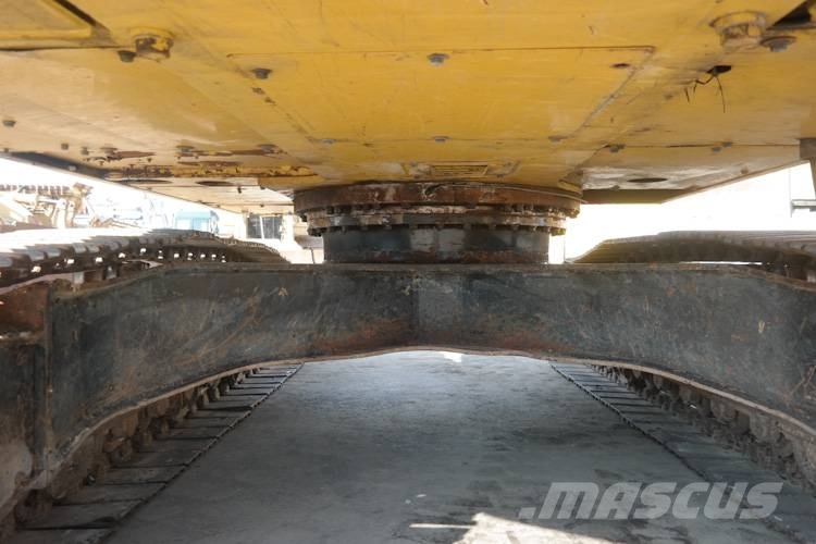 Komatsu PC 240-8 Raupenbagger