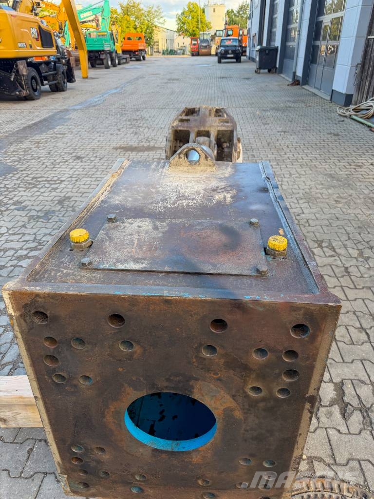Atlas Copco CP3300 R mit Drehwerk Žirklės