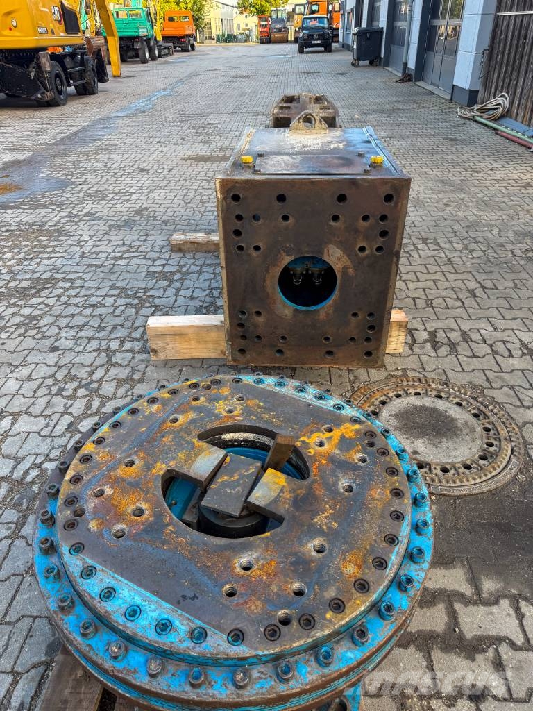 Atlas Copco CP3300 R mit Drehwerk Žirklės