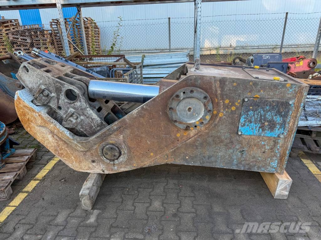 Atlas Copco CP3300 R mit Drehwerk Žirklės