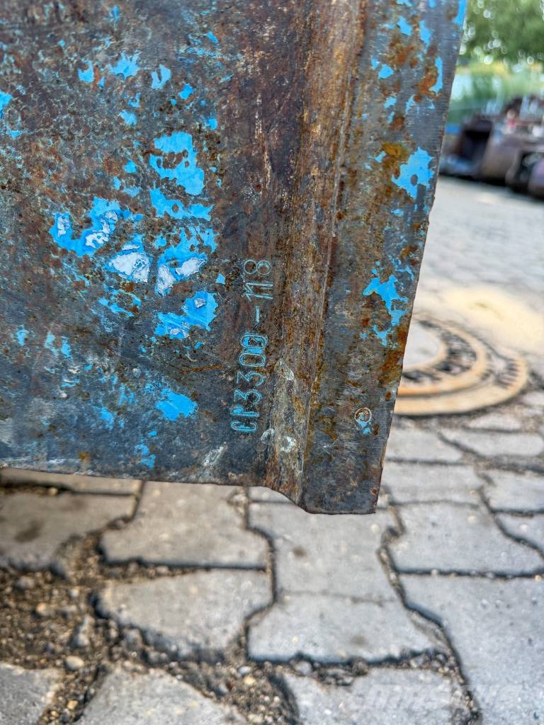 Atlas Copco CP3300 R mit Drehwerk Žirklės
