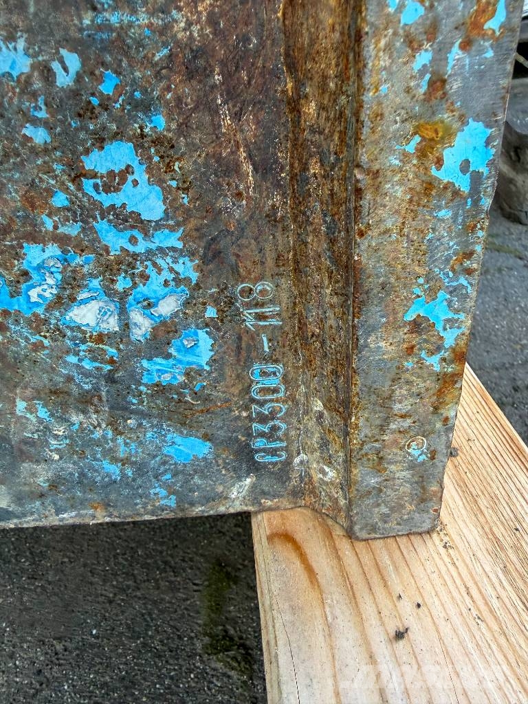 Atlas Copco CP3300 R mit Drehwerk Žirklės