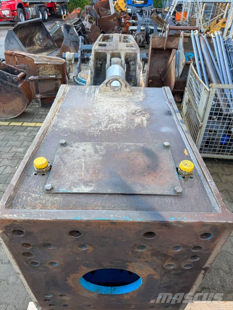 Atlas Copco CP3300 R mit Drehwerk Žirklės