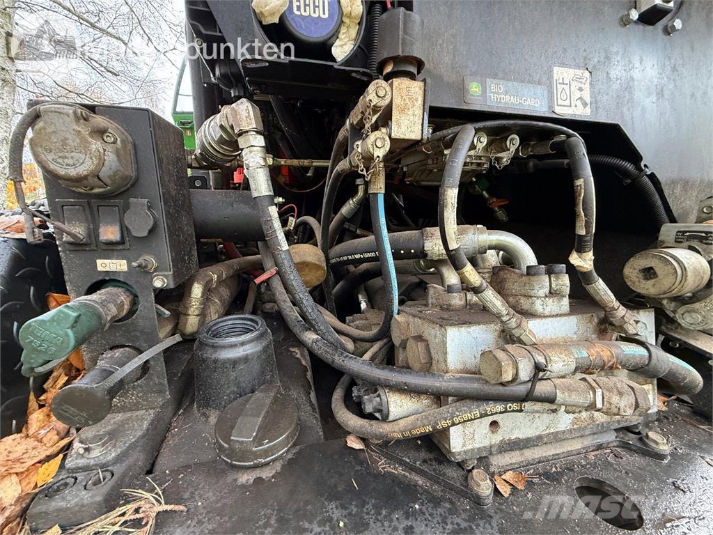 John Deere 1270G Abatteuse