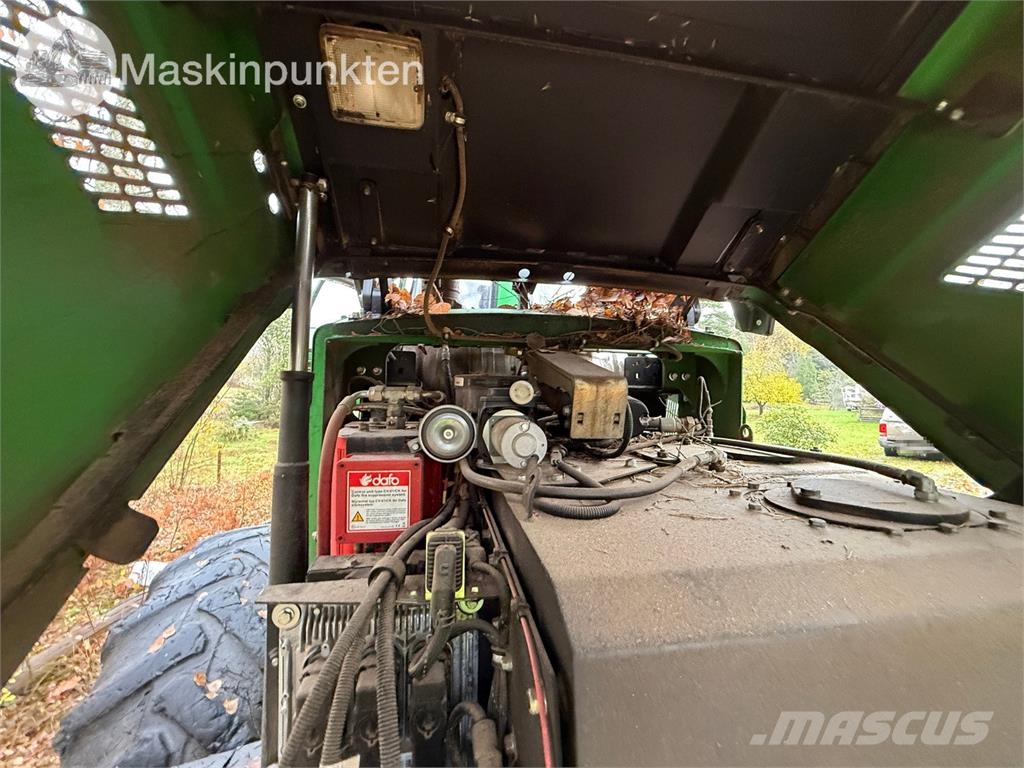John Deere 1270G Abatteuse