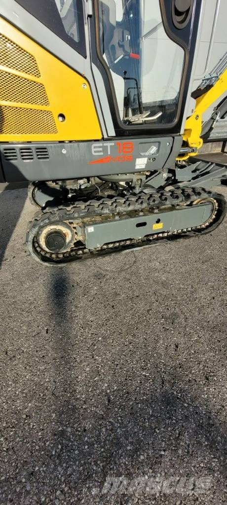 Wacker Neuson ET 18 حفارات زحافة