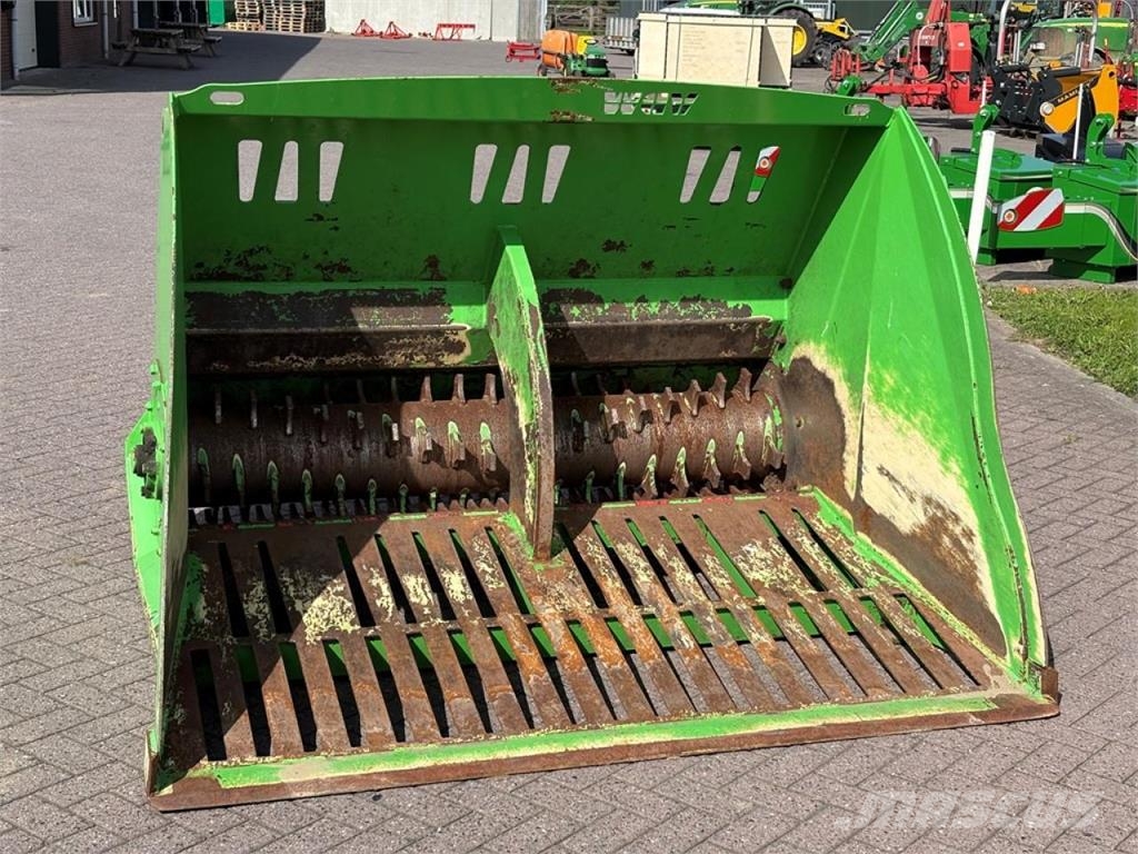  VDW RS 1800 BIETENSNIJDER Beet harvesters