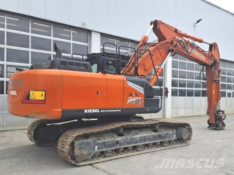 Hitachi ZX 250 LC N-7 Kāpurķēžu ekskavatori