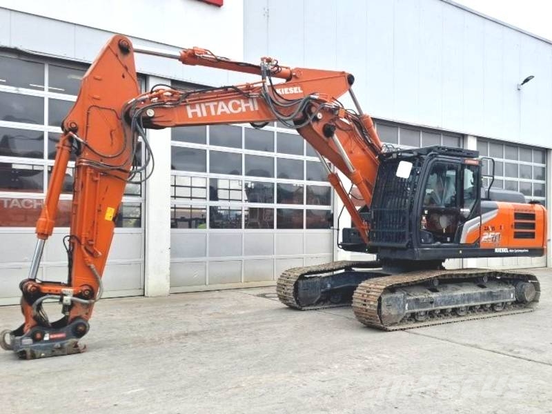 Hitachi ZX 250 LC N-7 Kāpurķēžu ekskavatori
