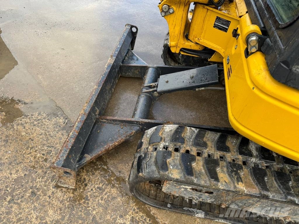 Komatsu PC 26 MR-3 Mini ekskavatörler, 7 tona dek