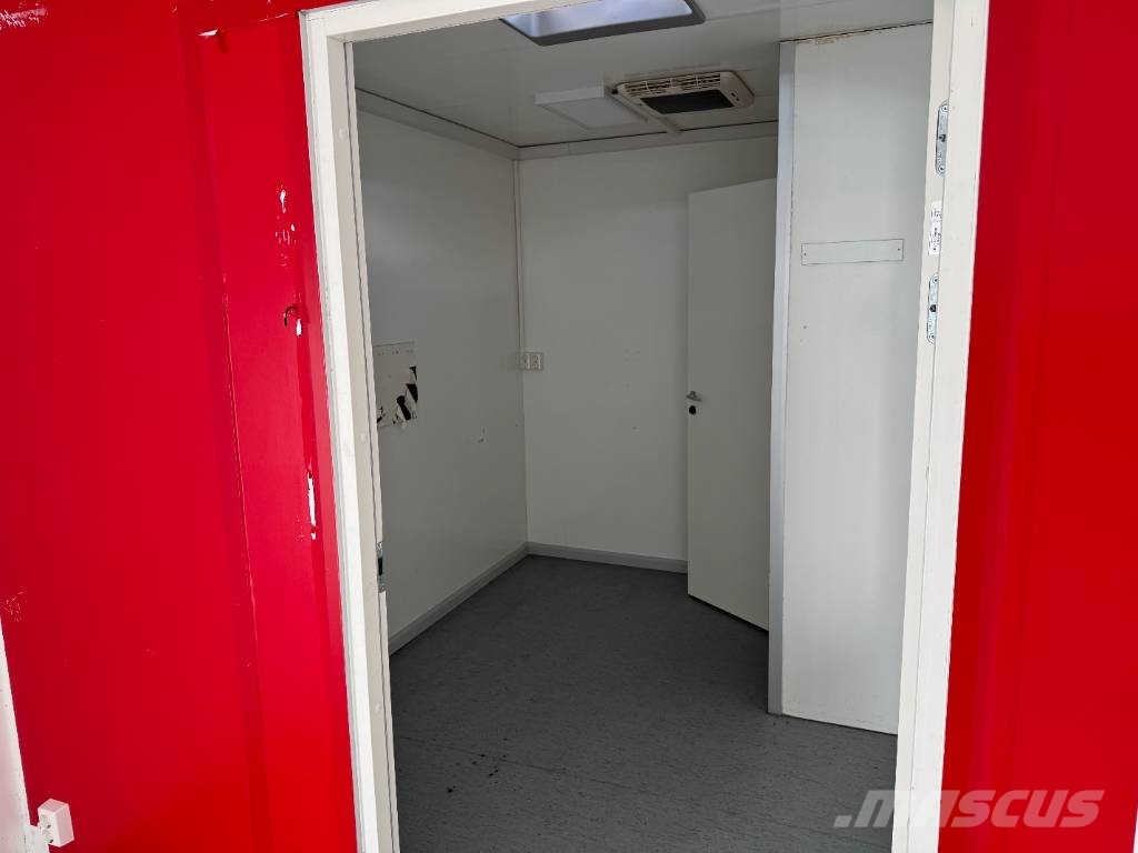 Volvo FL 250 ExpoHome Camiones con caja de remolque