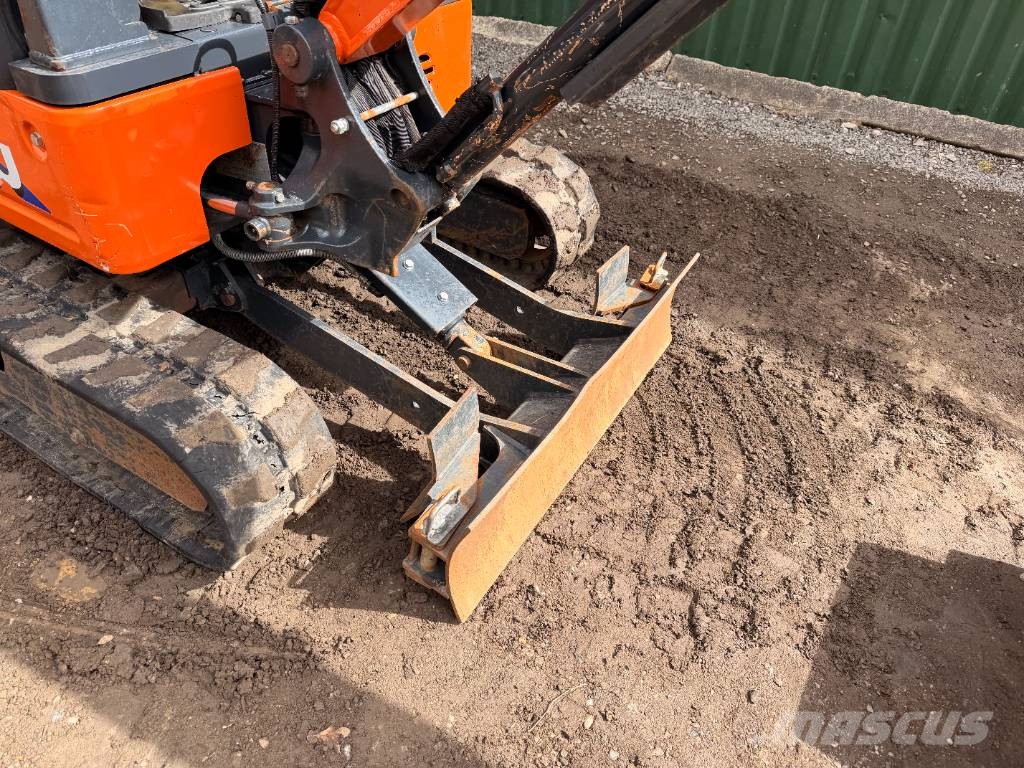 Hitachi ZX 17 U-6 Mini Excavator Mini rýpadlá < 7t