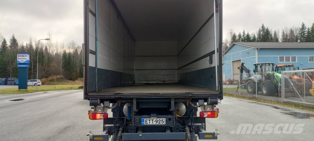 Iveco 260 SY Umpikorikuorma-autot