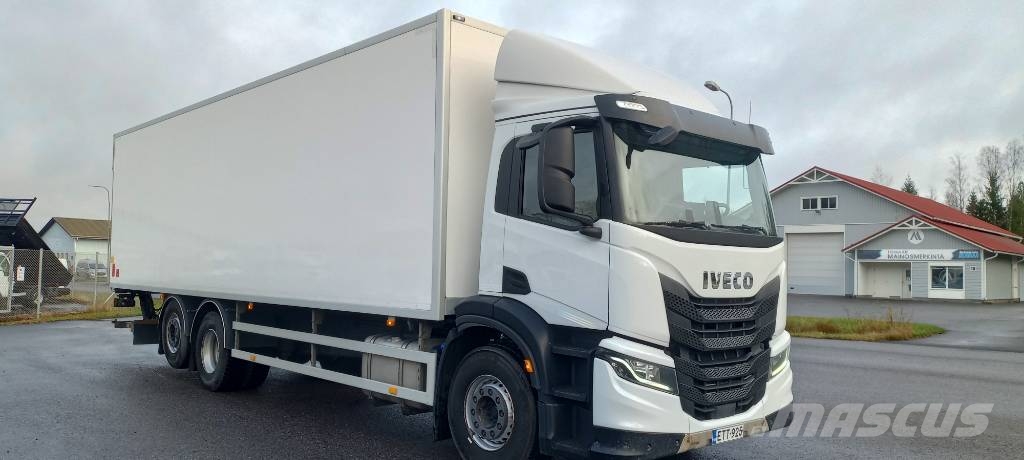 Iveco 260 SY Umpikorikuorma-autot