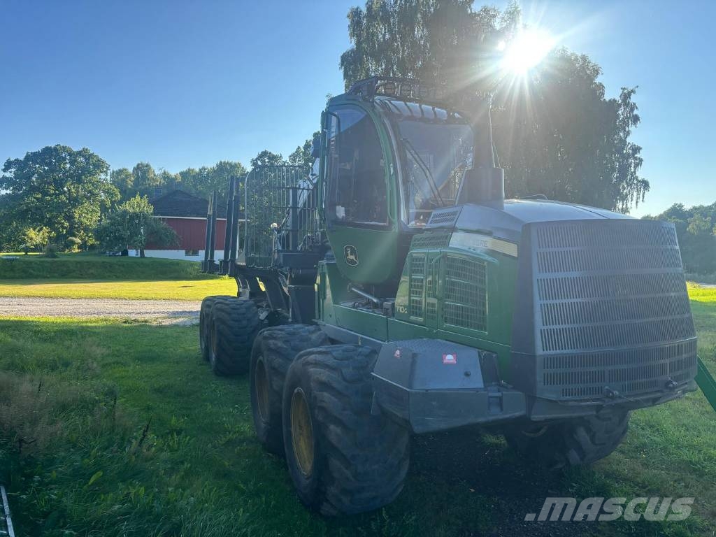 John Deere 1110 G Uitrijwagens