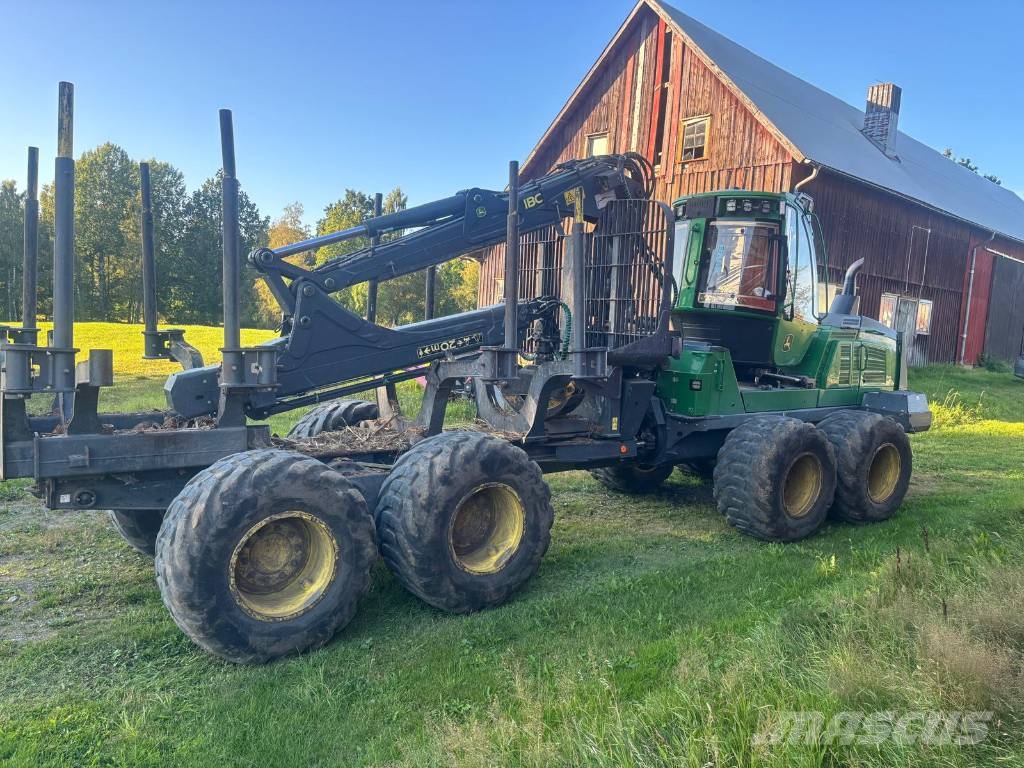 John Deere 1110 G Uitrijwagens