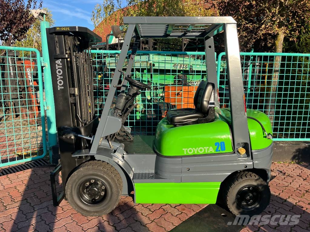 Toyota 6 FG 20 V-2699 OB Gázüzemű targoncák