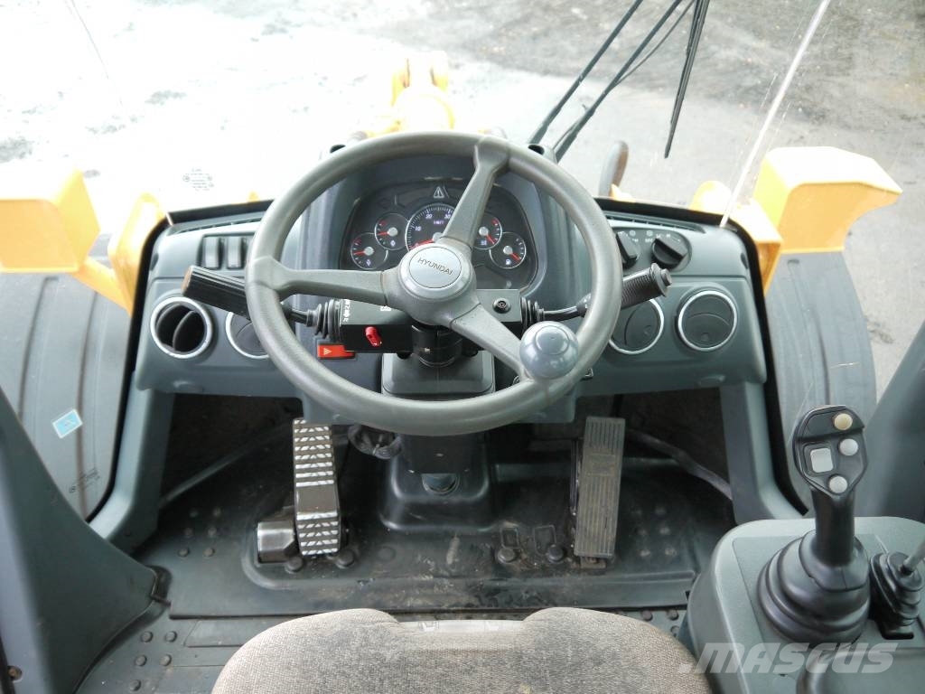 Hyundai HL 757-9A 轮式装载机