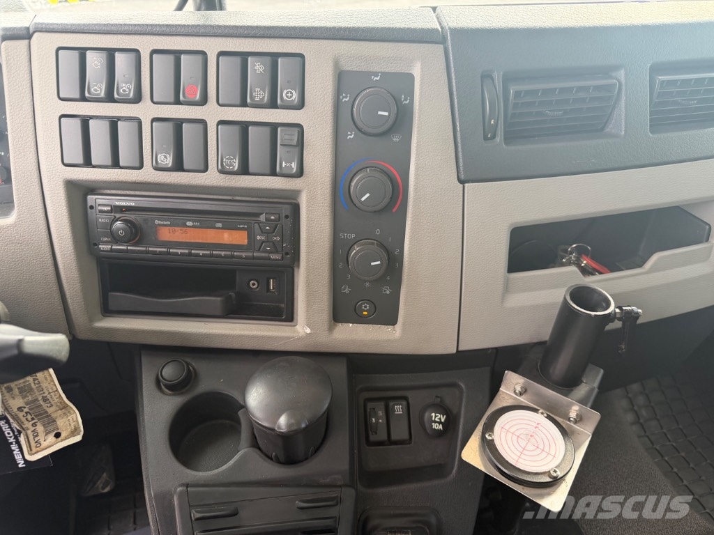 Volvo FL 280 トラック高所作業車