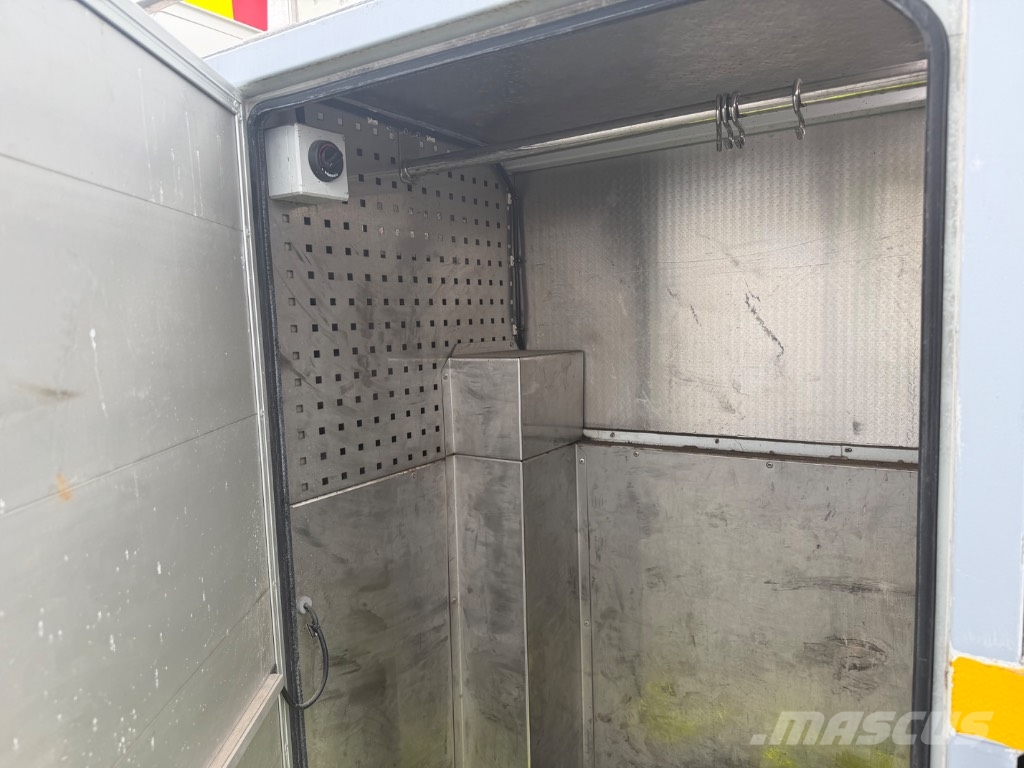 Volvo FL 280 トラック高所作業車
