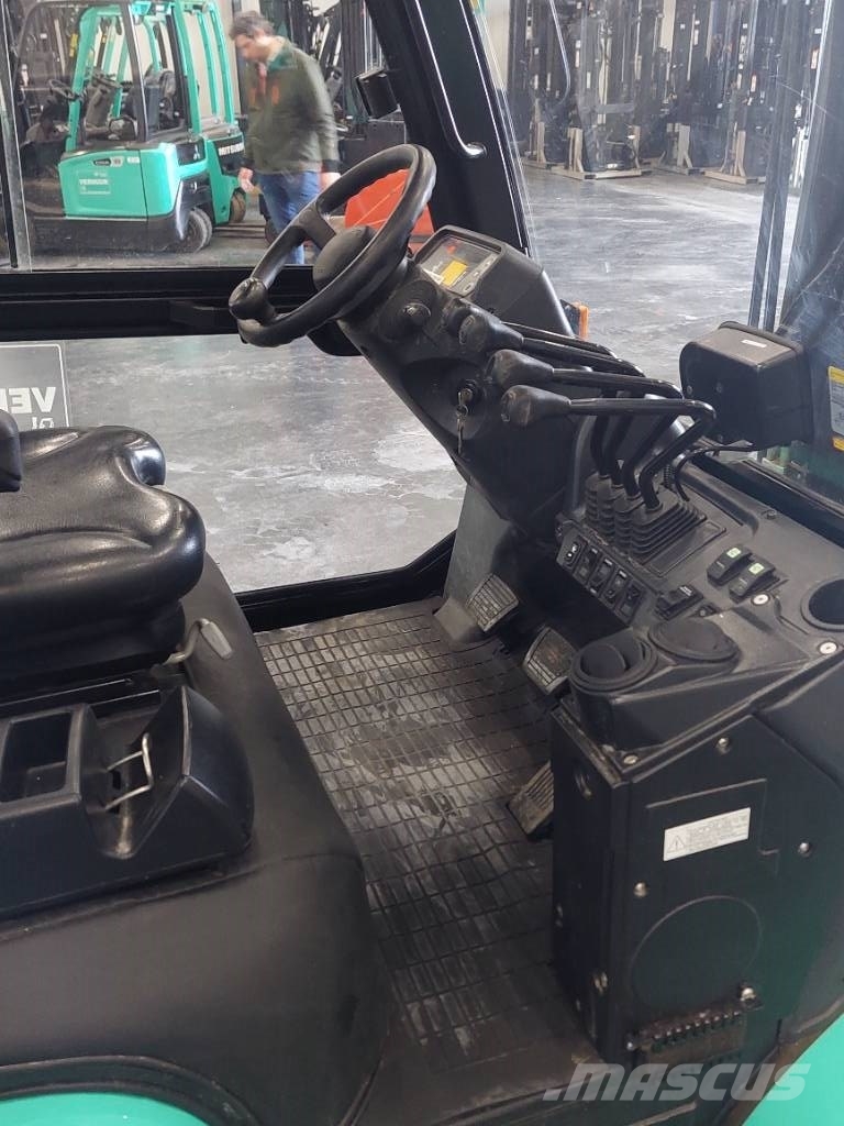 Mitsubishi FD50CN3 Heftruck Stivuitor diesel