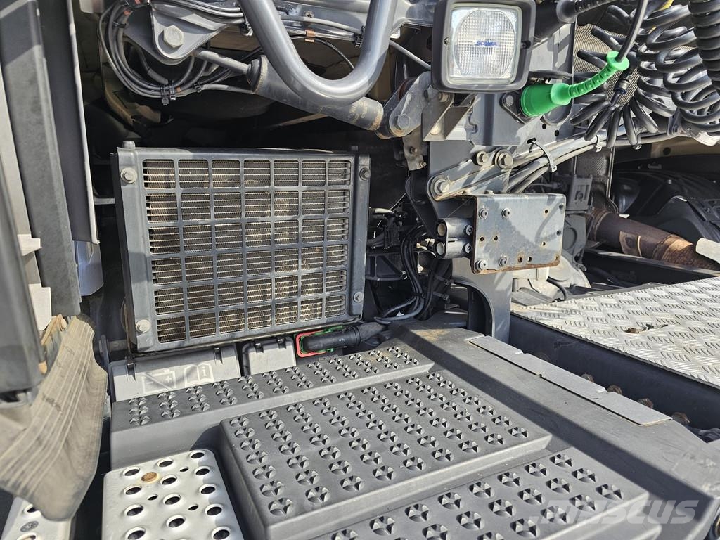 Scania R450 4x2 / FULL AIR / PARKING COOLER / 2 TANKS / P Trekkers