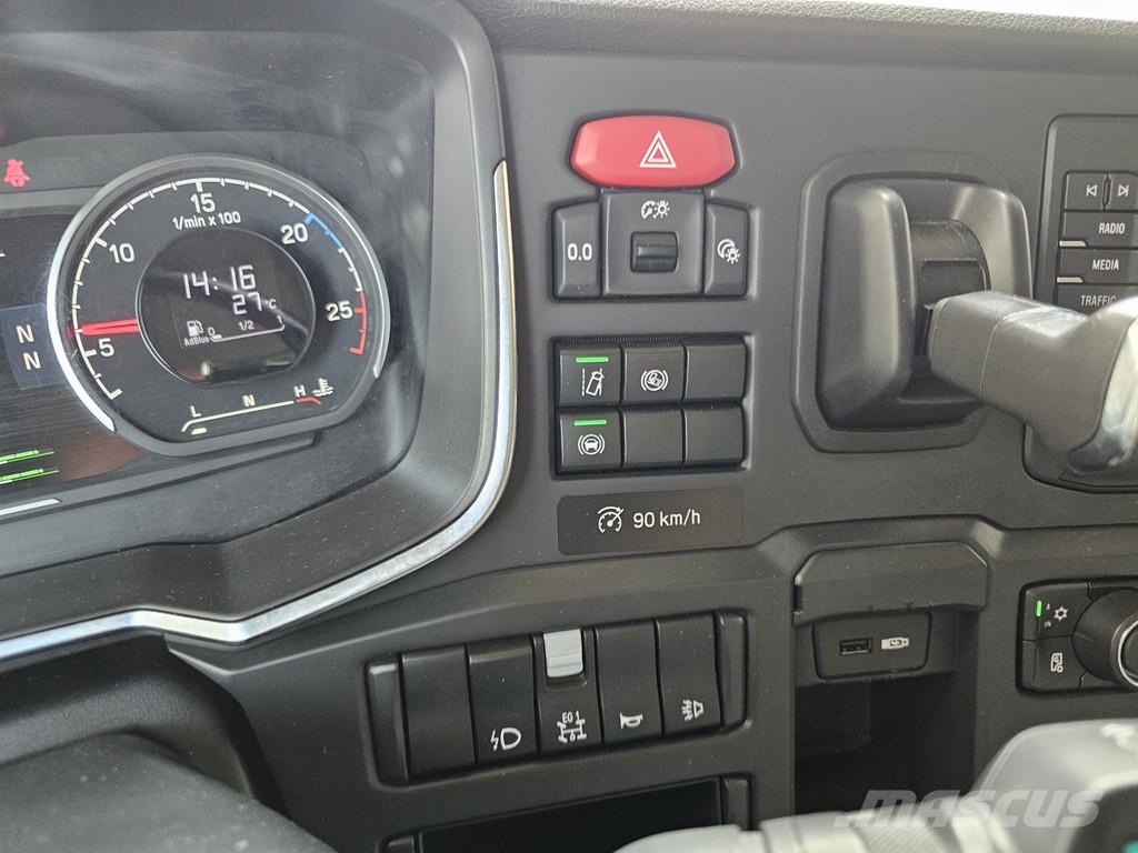 Scania R450 4x2 / FULL AIR / PARKING COOLER / 2 TANKS / P Trekkers