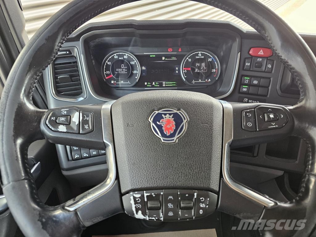 Scania R450 4x2 / FULL AIR / PARKING COOLER / 2 TANKS / P Trekkers