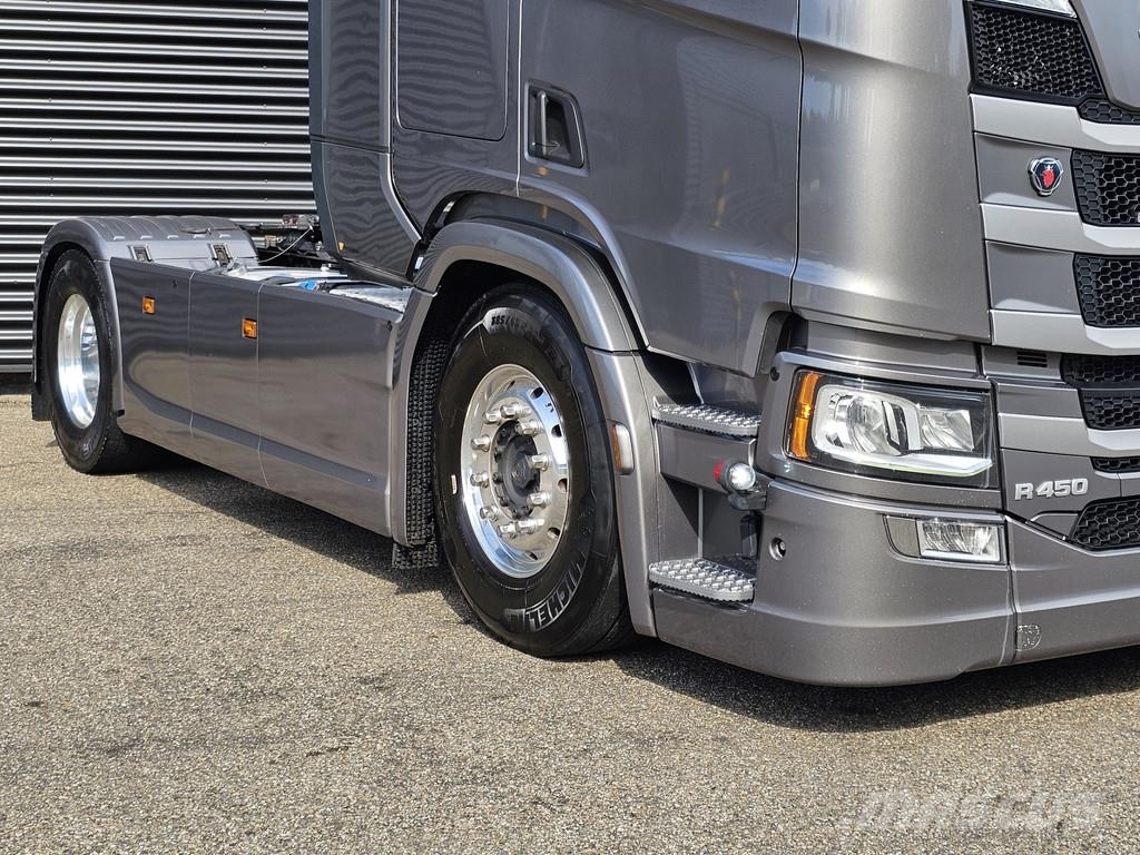 Scania R450 4x2 / FULL AIR / PARKING COOLER / 2 TANKS / P Trekkers