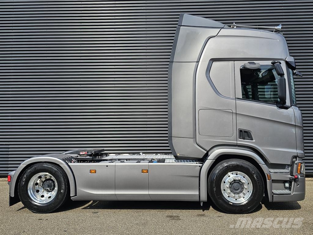 Scania R450 4x2 / FULL AIR / PARKING COOLER / 2 TANKS / P Trekkers