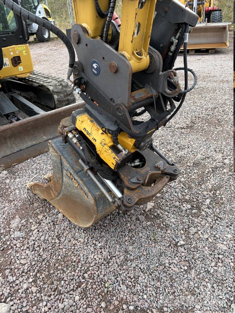 CAT 303.5 CR Minigrävare < 7t