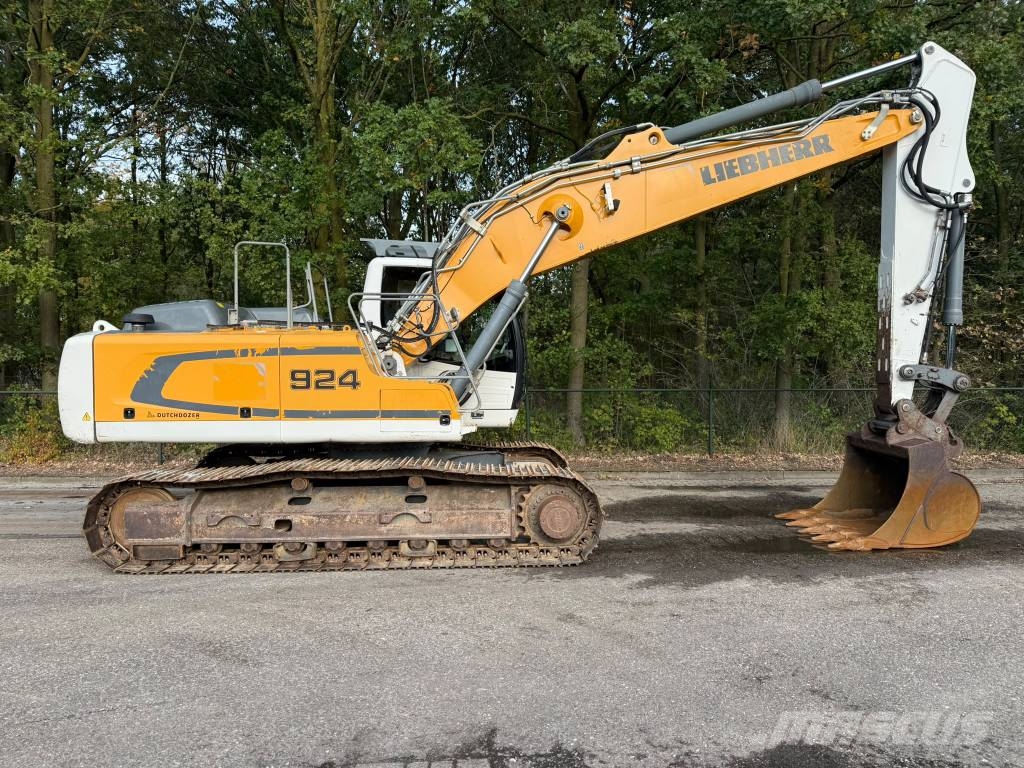 Liebherr R 924 (3 meter wide) Roomikekskavaatorid