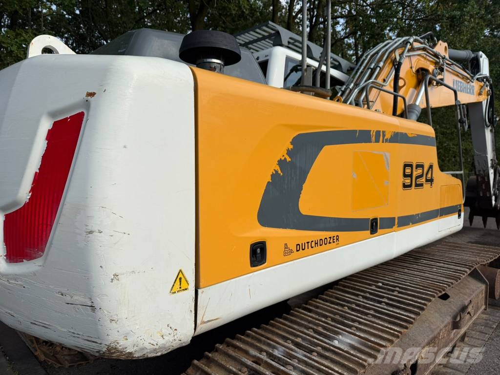 Liebherr R 924 (3 meter wide) Roomikekskavaatorid