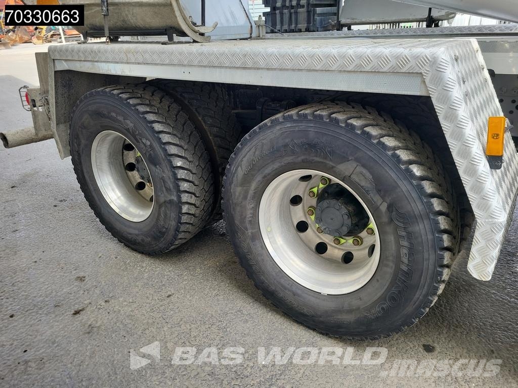 Mercedes-Benz Arocs 3240 8X4 9m3 Schwing Stetter mixer Steel sus Betongbiler
