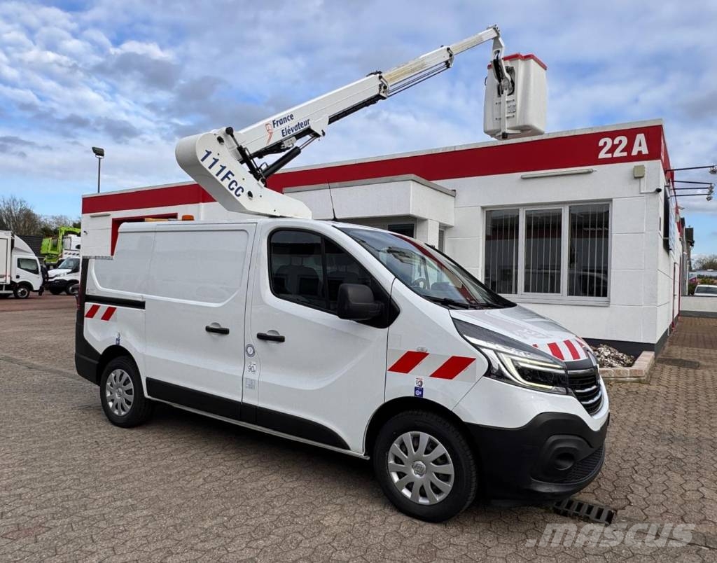 Renault Trafic III Hubarbeitsbühne Steiger France Elevateu Diger