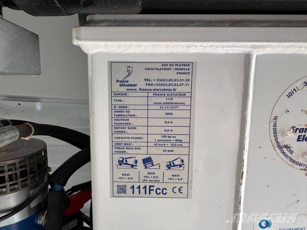Renault Trafic III Hubarbeitsbühne Steiger France Elevateu Diger