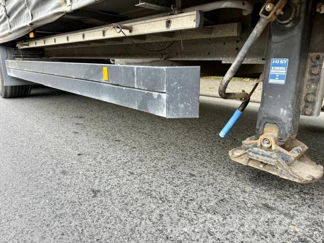 Schmitz Cargobull Mega / Edscha / Hubdach Curtainsider semi-trailers