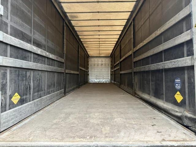 Schmitz Cargobull Mega / Edscha / Hubdach Curtainsider semi-trailers