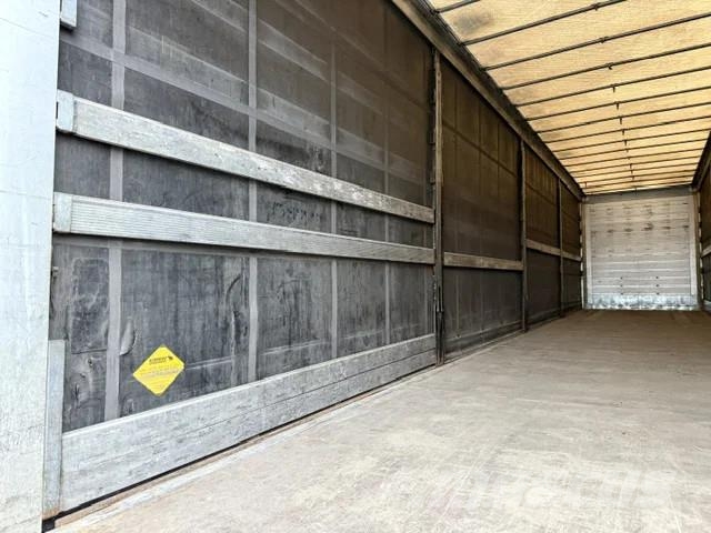 Schmitz Cargobull Mega / Edscha / Hubdach Curtainsider semi-trailers