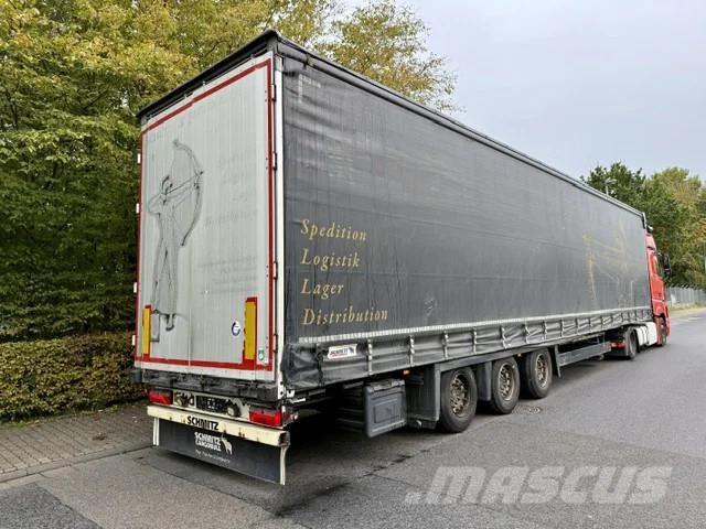 Schmitz Cargobull Mega / Edscha / Hubdach Curtainsider semi-trailers