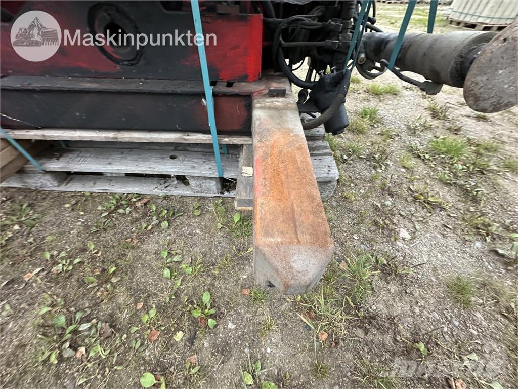 HMF 1253 K3 TS Camion plateau ridelle avec grue