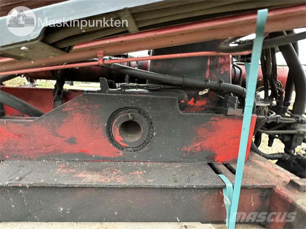 HMF 1253 K3 TS Camion plateau ridelle avec grue