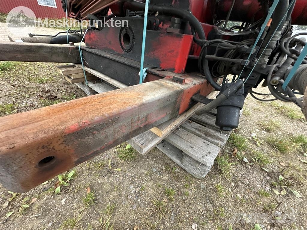 HMF 1253 K3 TS Camion plateau ridelle avec grue