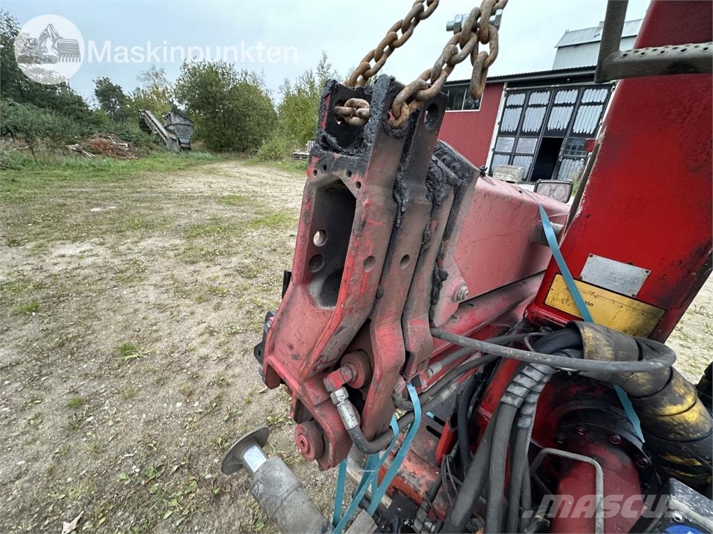 HMF 1253 K3 TS Camion plateau ridelle avec grue
