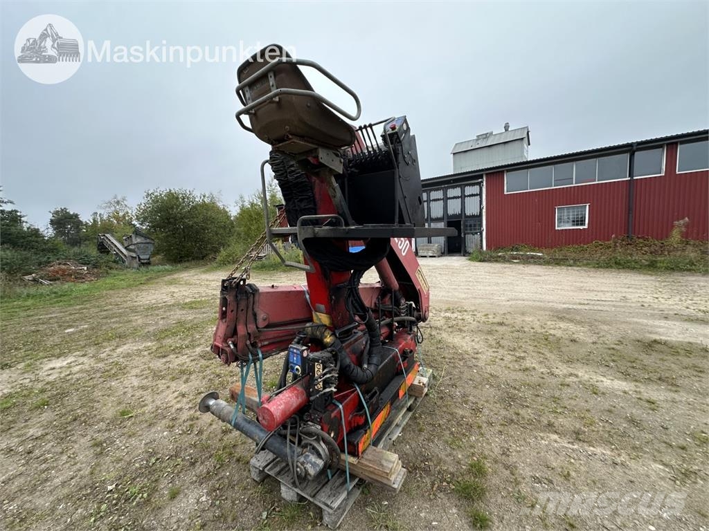 HMF 1253 K3 TS Camion plateau ridelle avec grue
