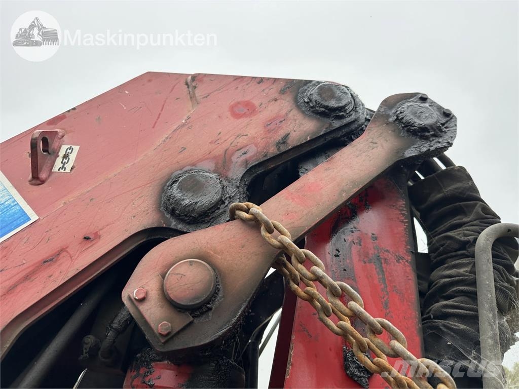 HMF 1253 K3 TS Camion plateau ridelle avec grue