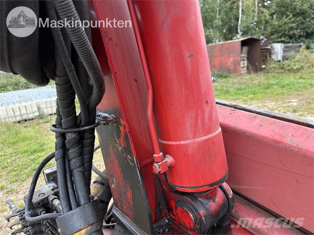 HMF 1253 K3 TS Camion plateau ridelle avec grue