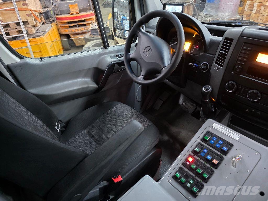 Mercedes-Benz Sprinter 516 CDI Ambulance Ambulances